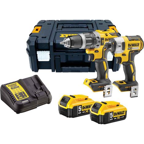 Coffret Tstak ouvert avec les deux machines, le chargeur et les batteries